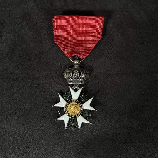 Croix de chevalier de la Légion d'Honneur, taille légèrement réduite. Second Empire