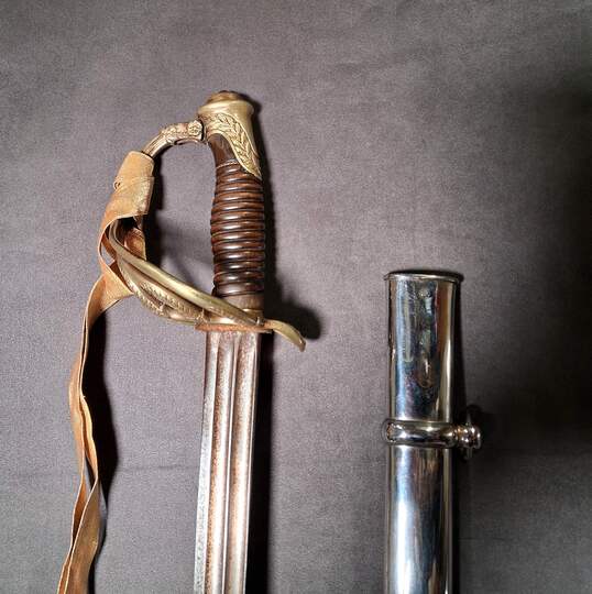 Sabre d'officier pour l'état major et les officiers généraux, utilisé sous la 3 ème république, avec dragonne.